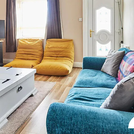 Luke Stays - Green End Avenue Apartman Earby